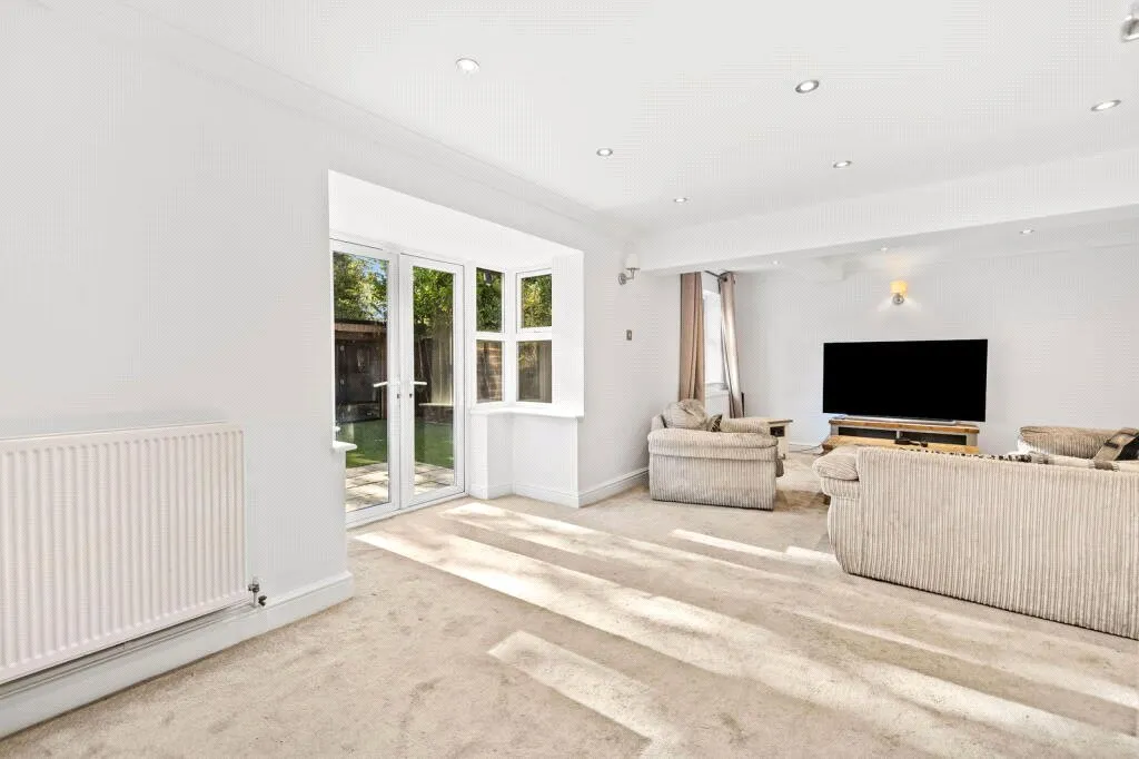 Normandy Close, East Grinstead, RH19, photo 15