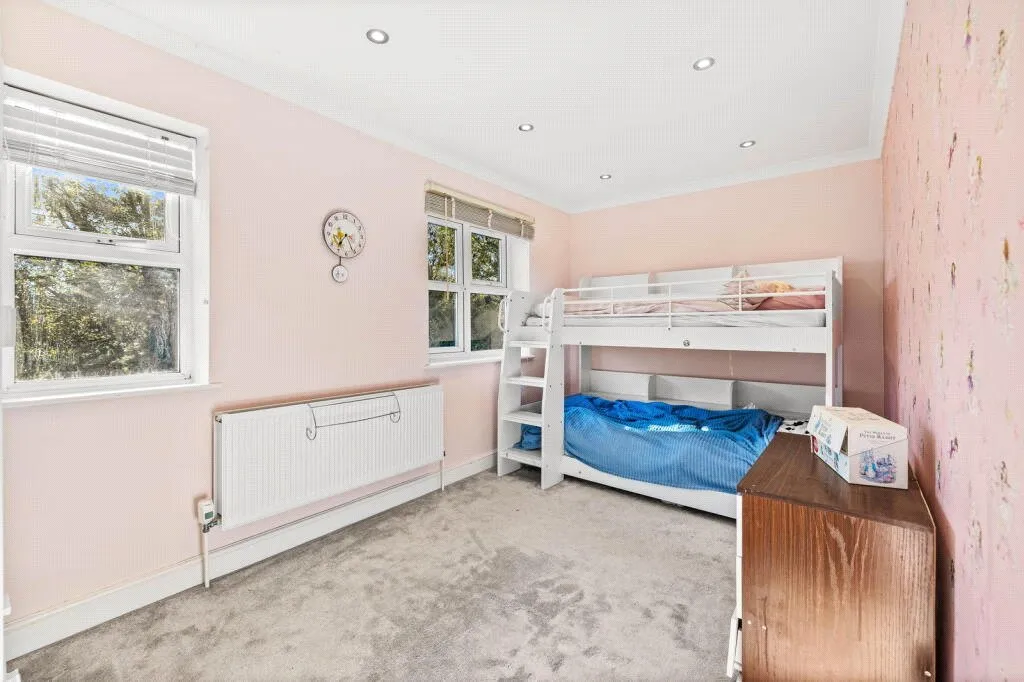 Normandy Close, East Grinstead, RH19, photo 11