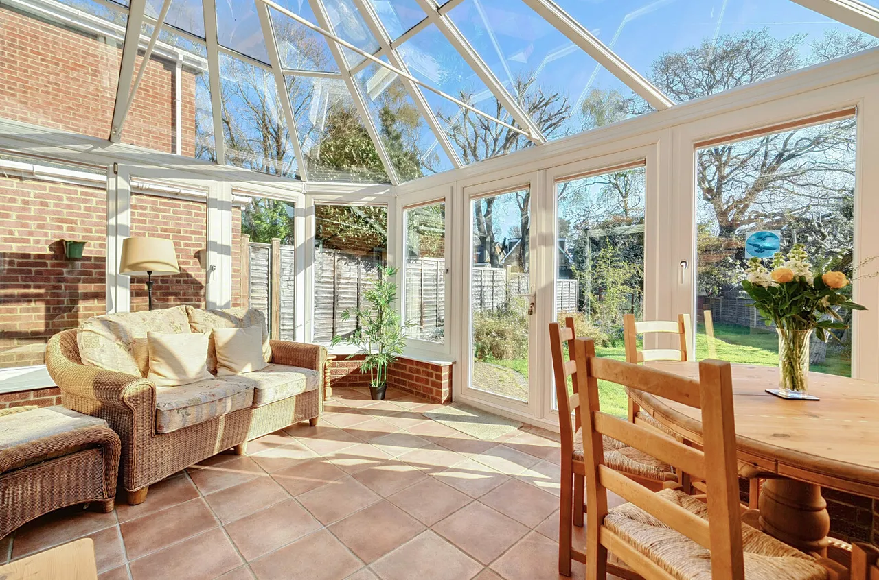 Lightwater Meadow, Lightwater, Surrey, GU18 5XJ, photo 4
