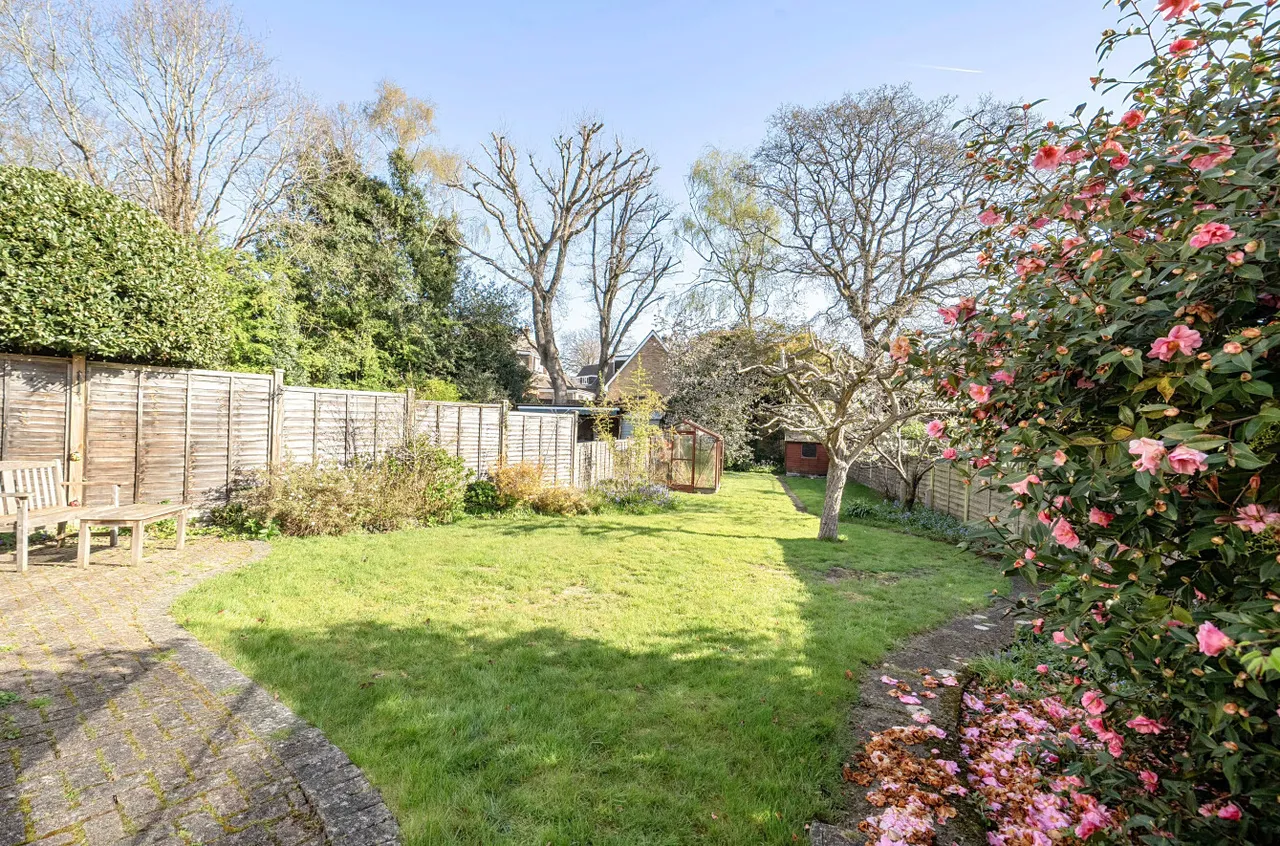 Lightwater Meadow, Lightwater, Surrey, GU18 5XJ, photo 10