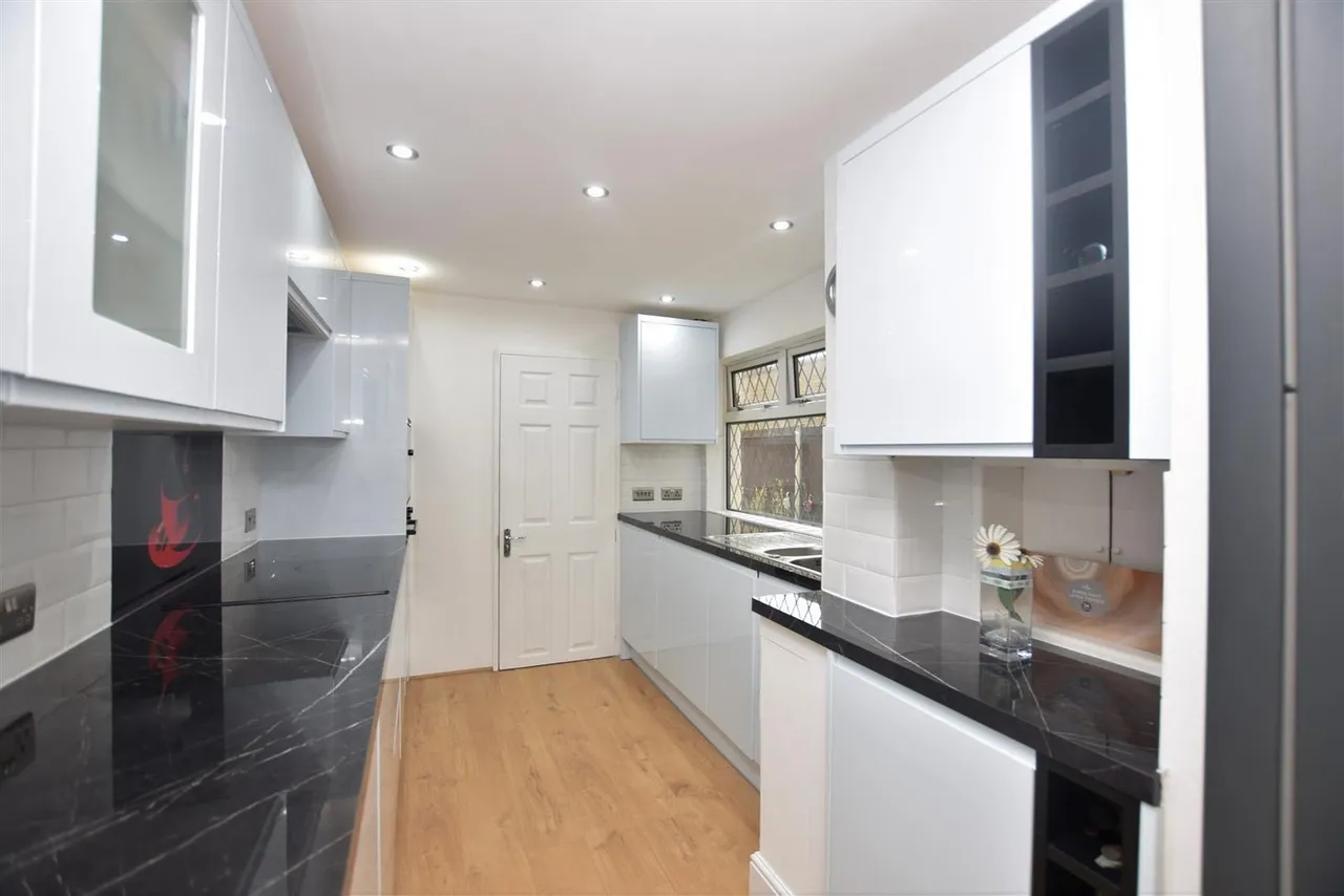 Pelton Avenue, Sutton, Surrey, SM2 5NN, photo 7