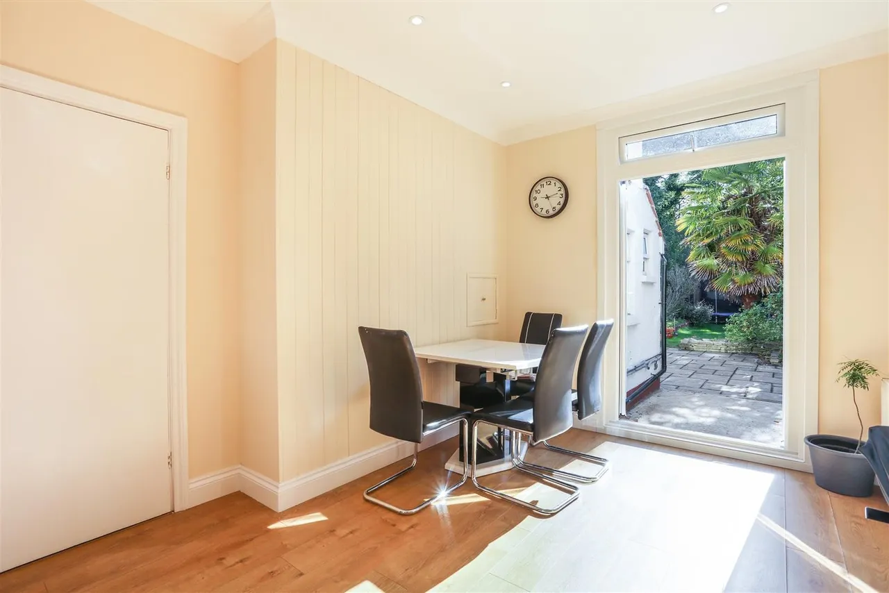 Pelton Avenue, Sutton, Surrey, SM2 5NN, photo 6
