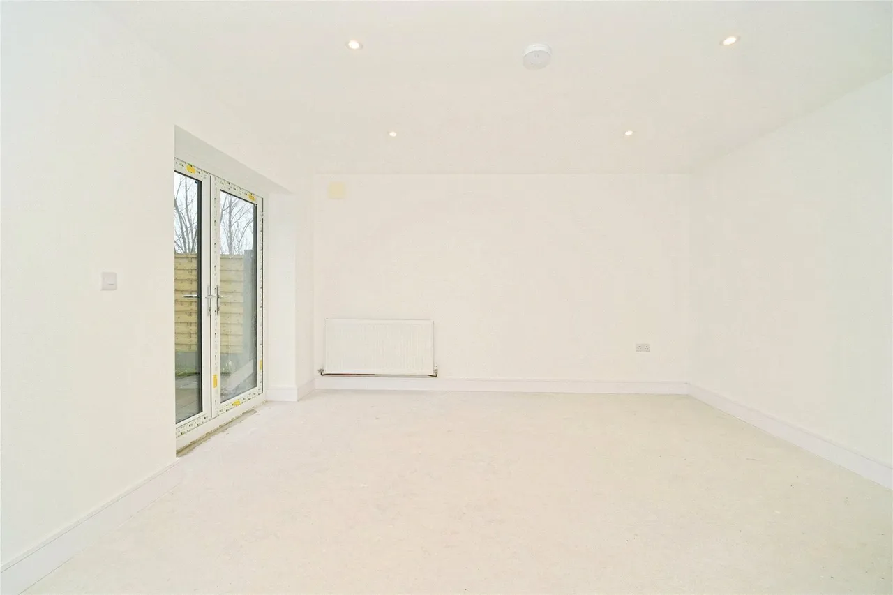 Albion Hall Place, Farnworth / Kearsley, BL4, photo 9