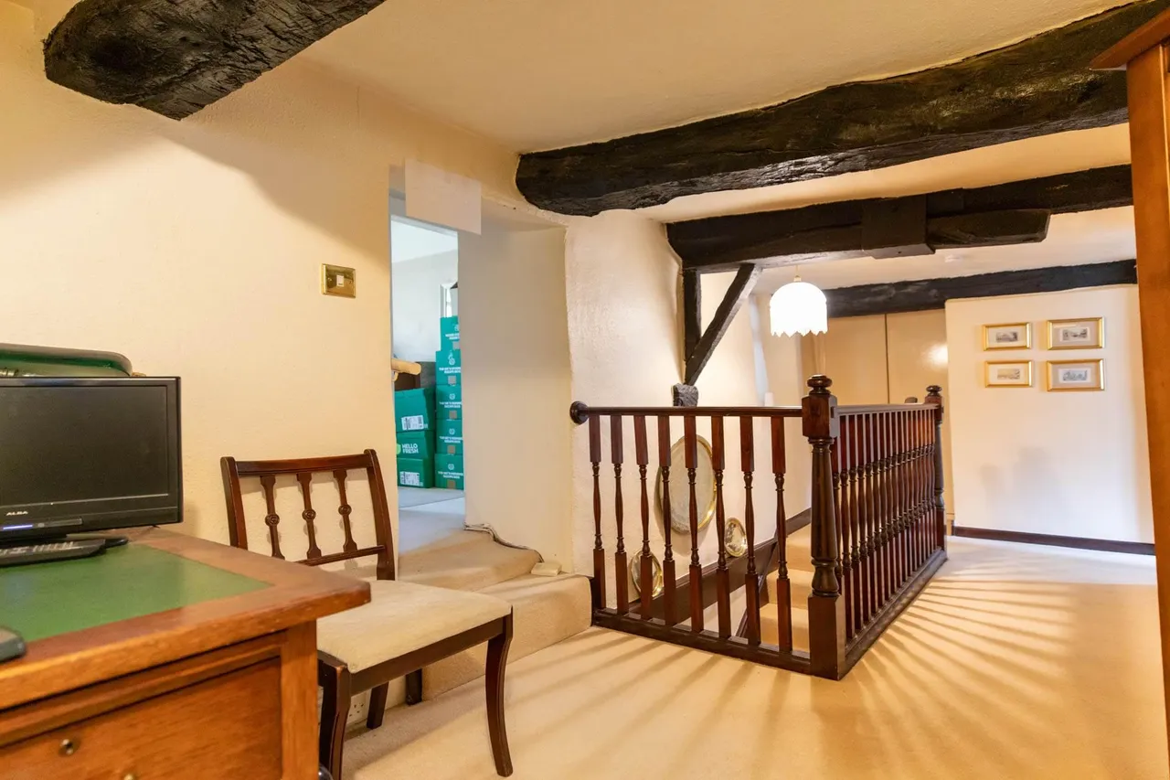 High Street, Bisley, GL6, photo 11