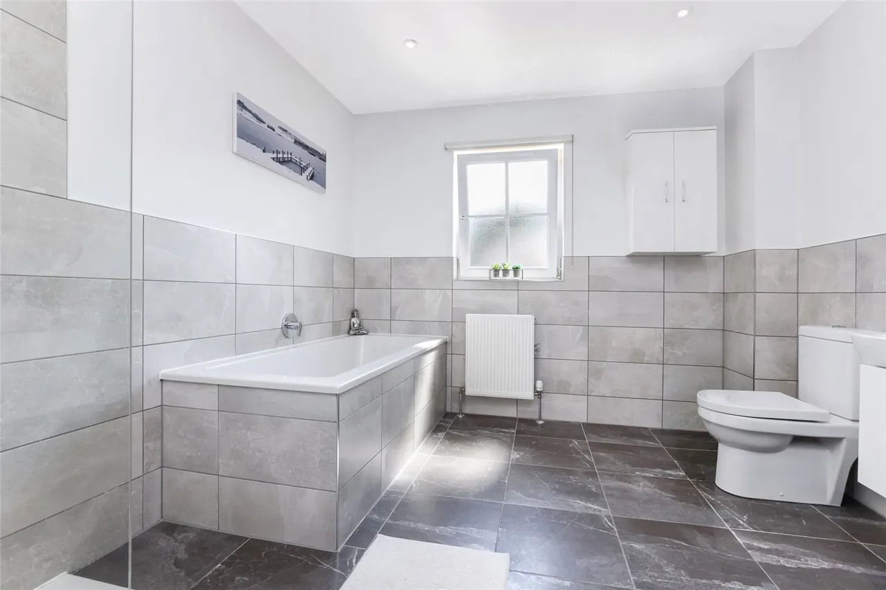 Mar Hall Avenue, Bishopton, PA7, photo 25