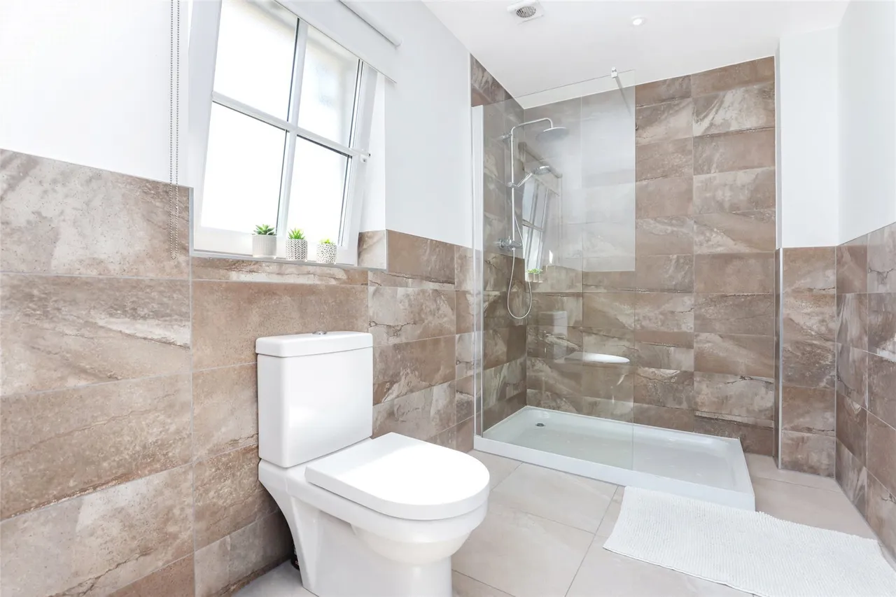 Mar Hall Avenue, Bishopton, PA7, photo 31