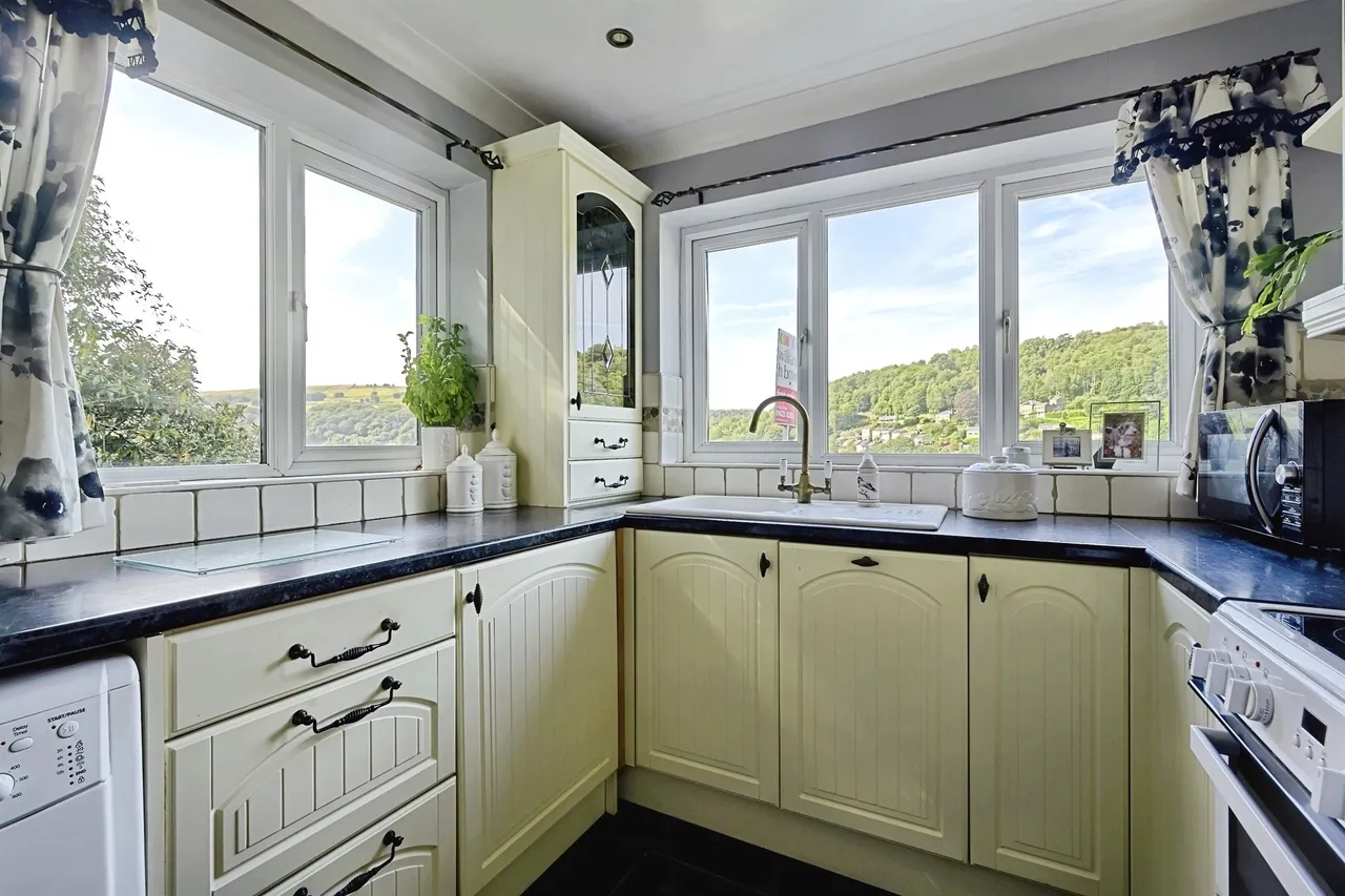 Old Lees Road, Hebden Bridge, photo 9