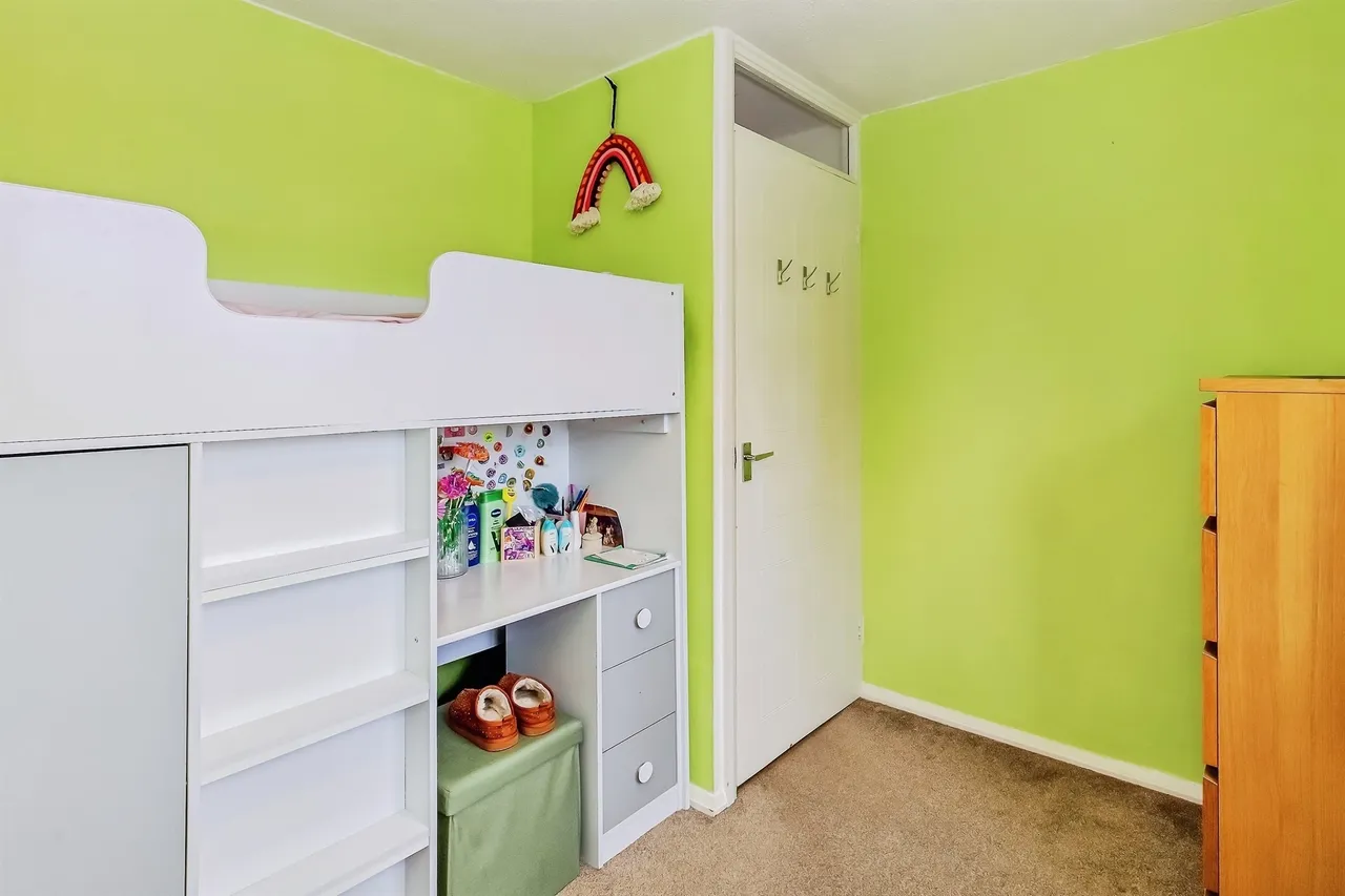 Thomas Close, Corby, NN18, photo 17