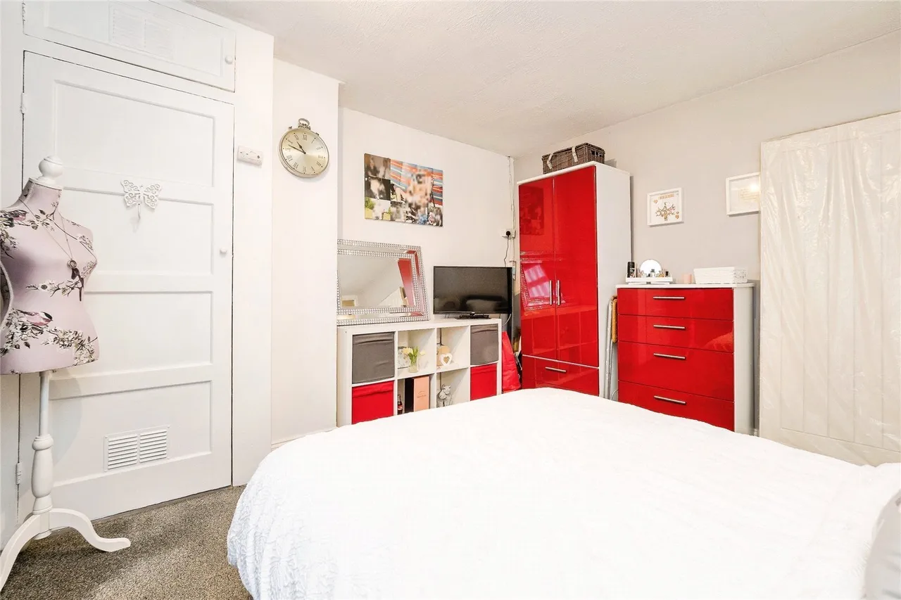 Kingshill Avenue, Romford, RM5, photo 13