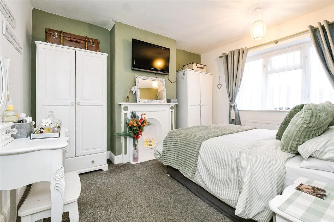 Kingshill Avenue, Romford, RM5, photo 9