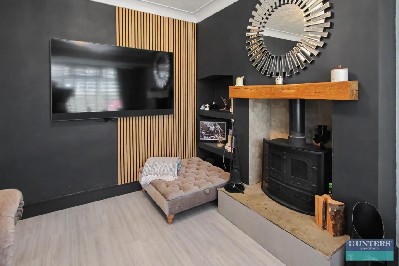 Elmfield Drive Bradford, BD6 1PS, photo 4