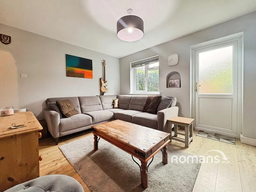 Fallowfield, Yateley, GU46, photo 11