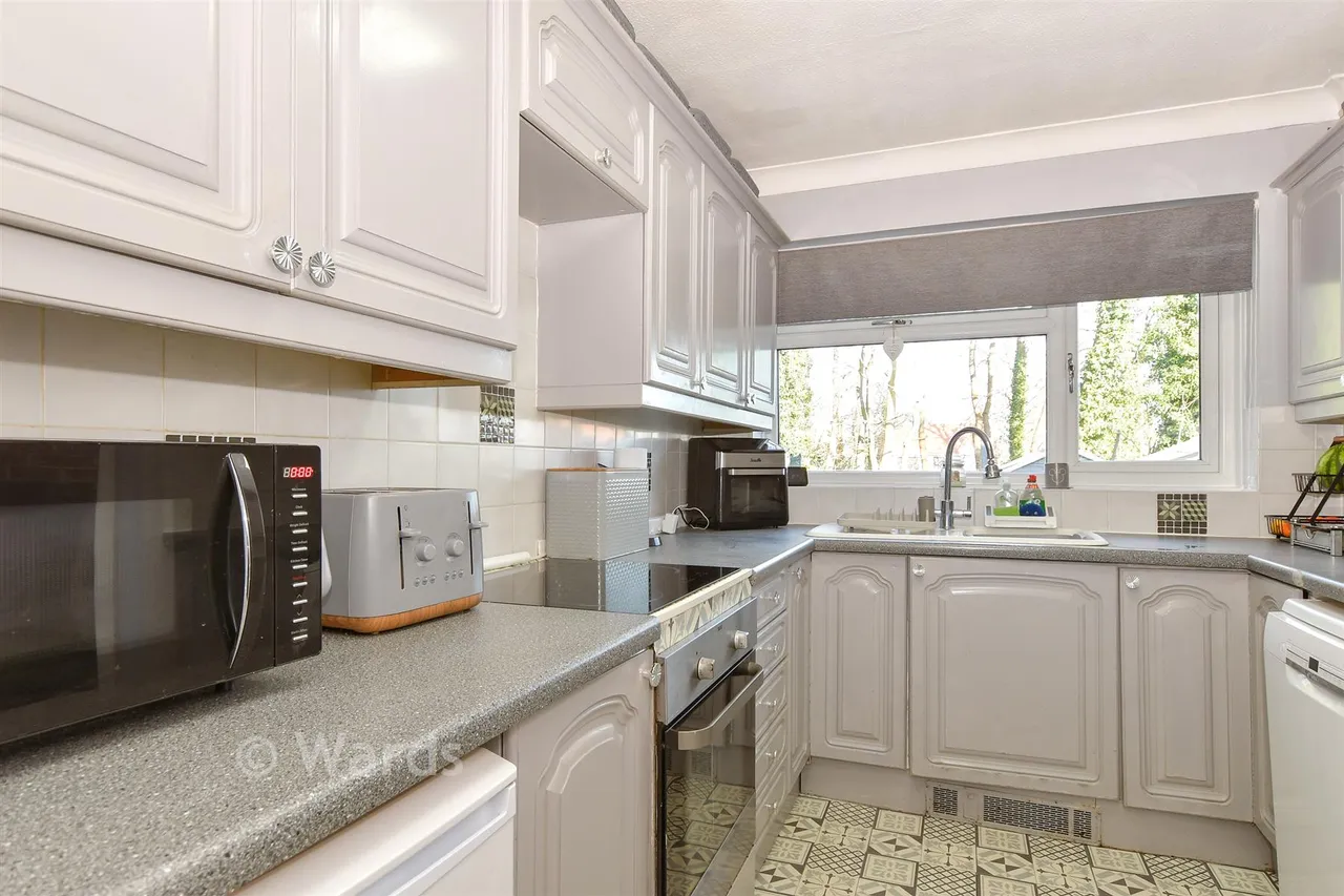 Rugby Close, Walderslade, ME5, photo 4