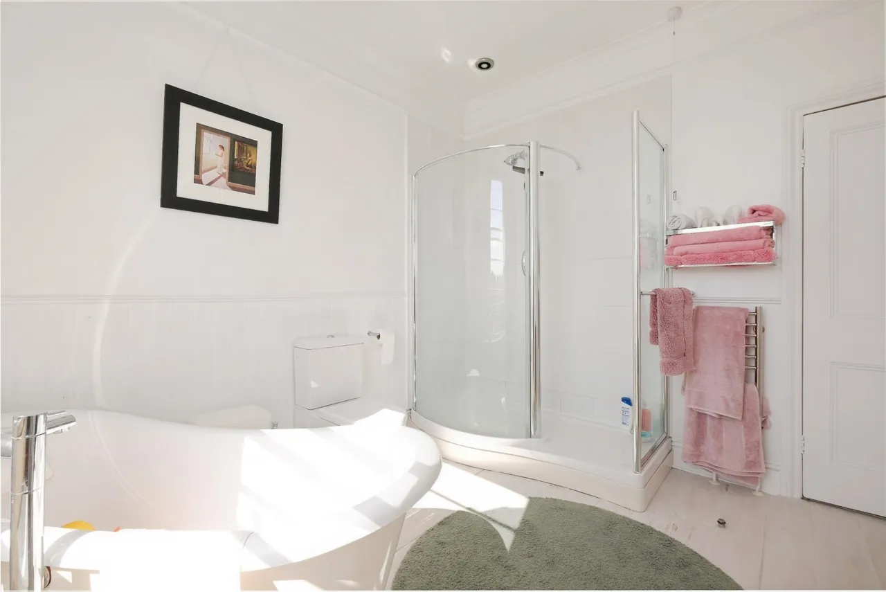 All Saints Road, Cheltenham, GL52, photo 17
