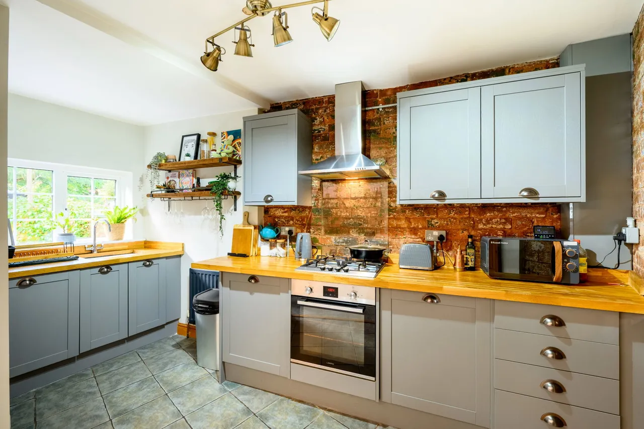 Old Penkridge Road, Cannock, WS11, photo 10