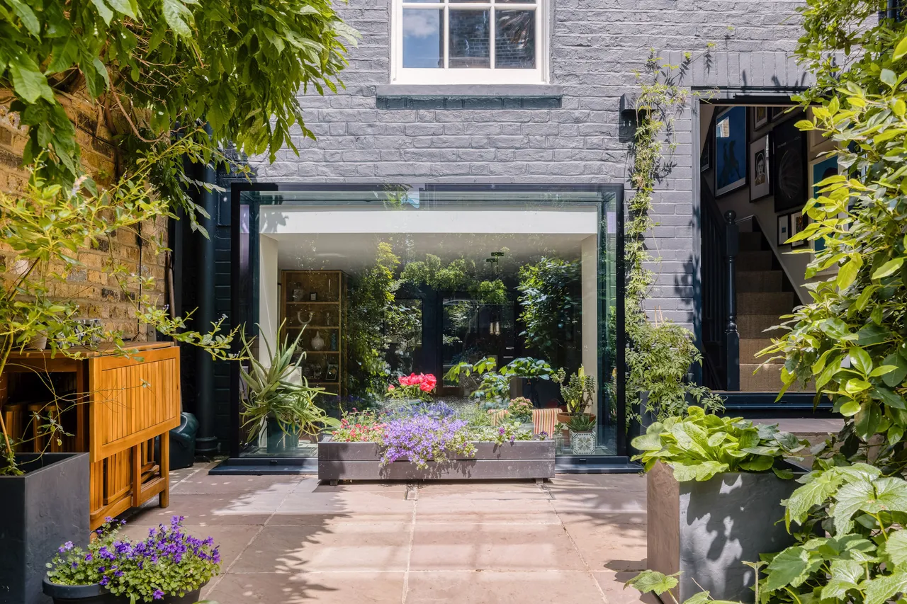 2 bed house for sale — Matlock Street, London, E14