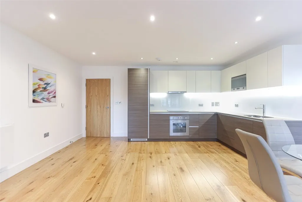 Silverworks Close, Colindale, NW9, photo 6