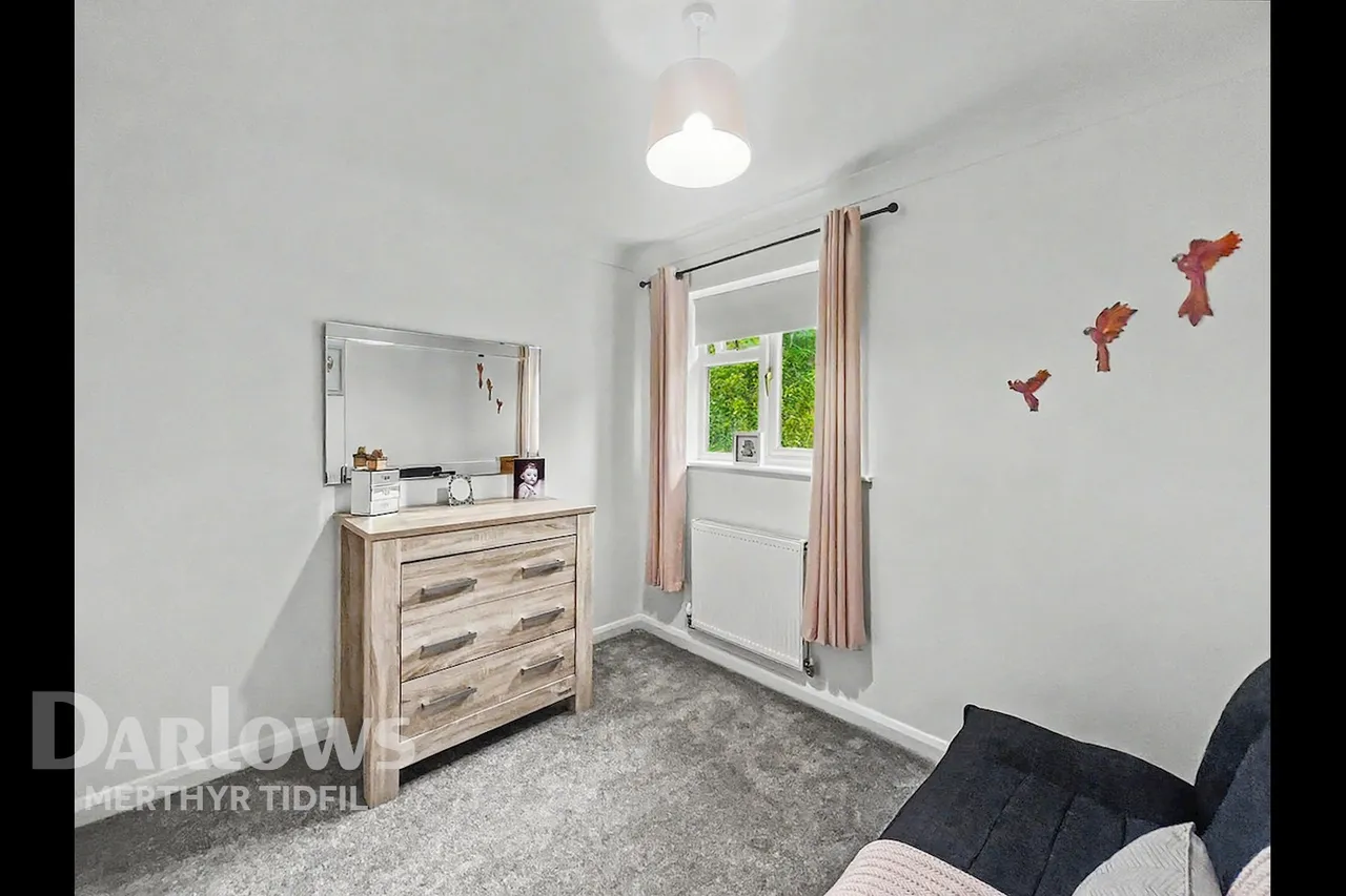 Manor Court, Treharris, photo 18