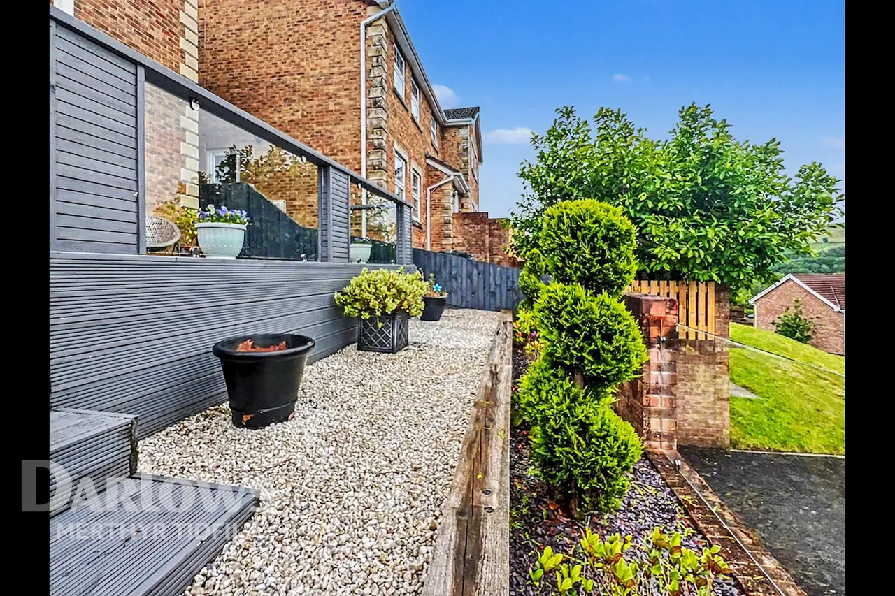 Manor Court, Treharris, photo 3