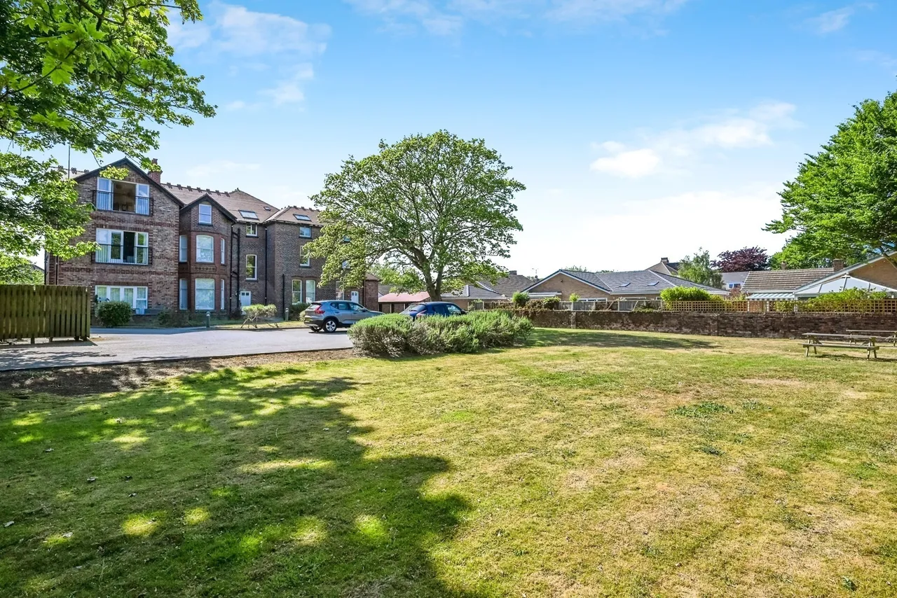 Merrilocks Road, Liverpool, L23, photo 4