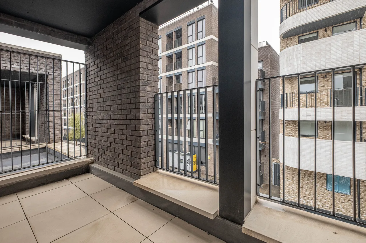 Ravensbury Terrace, London, SW18, photo 3