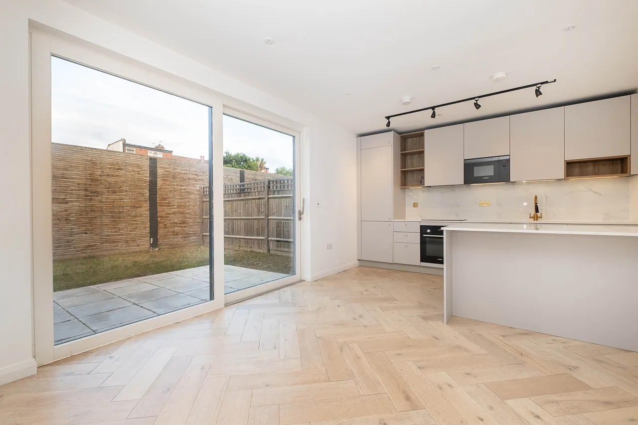 Ravensbury Terrace, London, SW18, photo 5