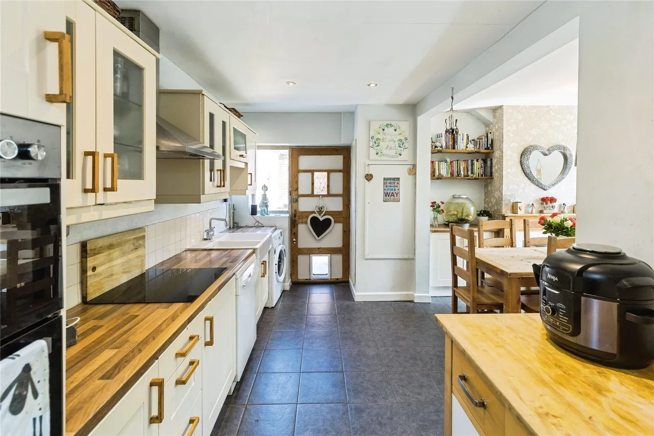 Queensway, Hope, LL12, photo 8