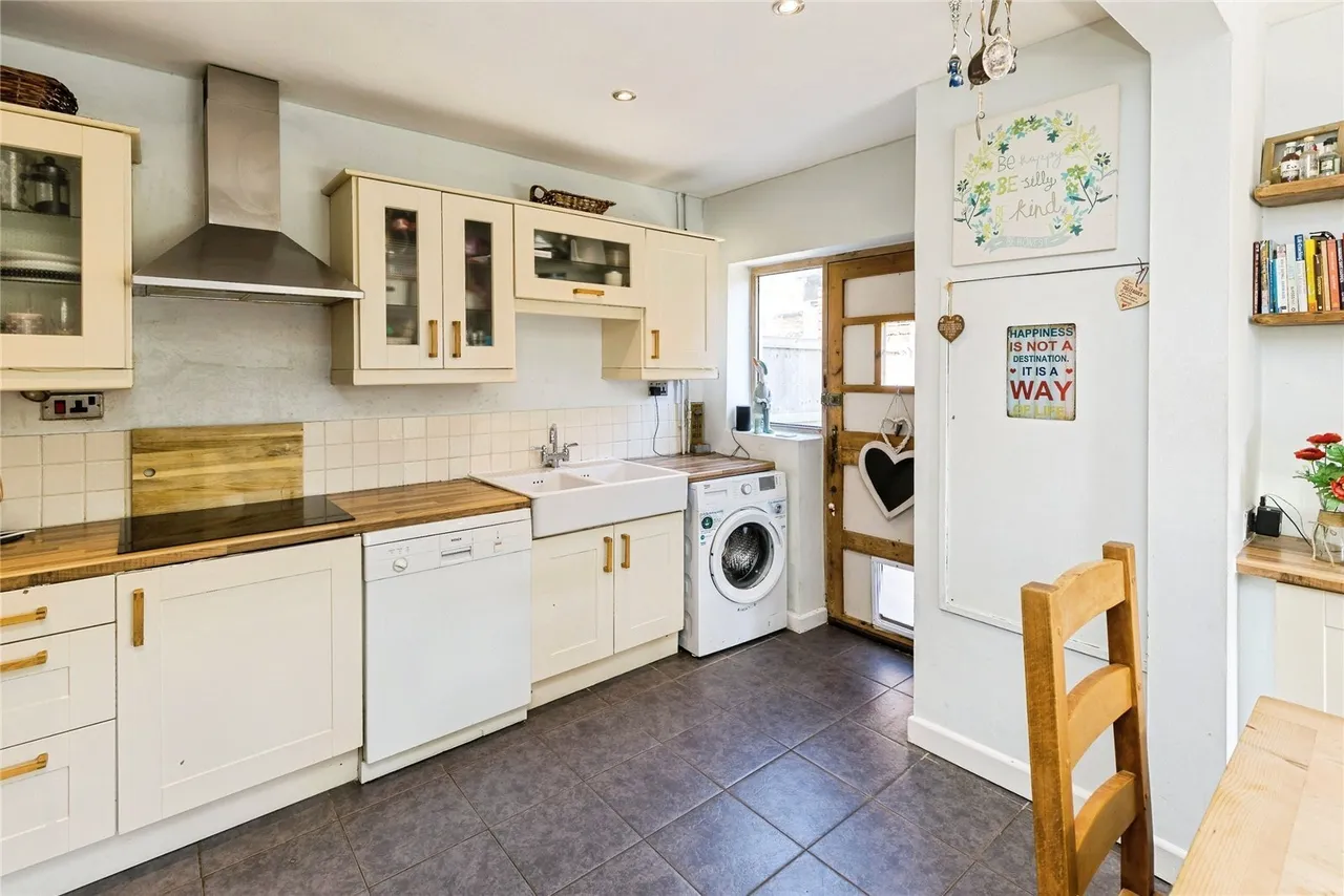 Queensway, Hope, LL12, photo 5