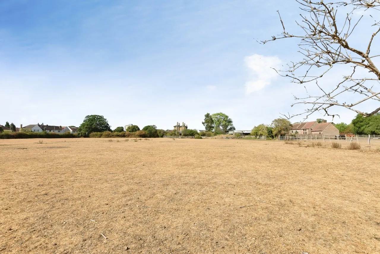 St. Peters Close, Ilford, IG2, photo 12