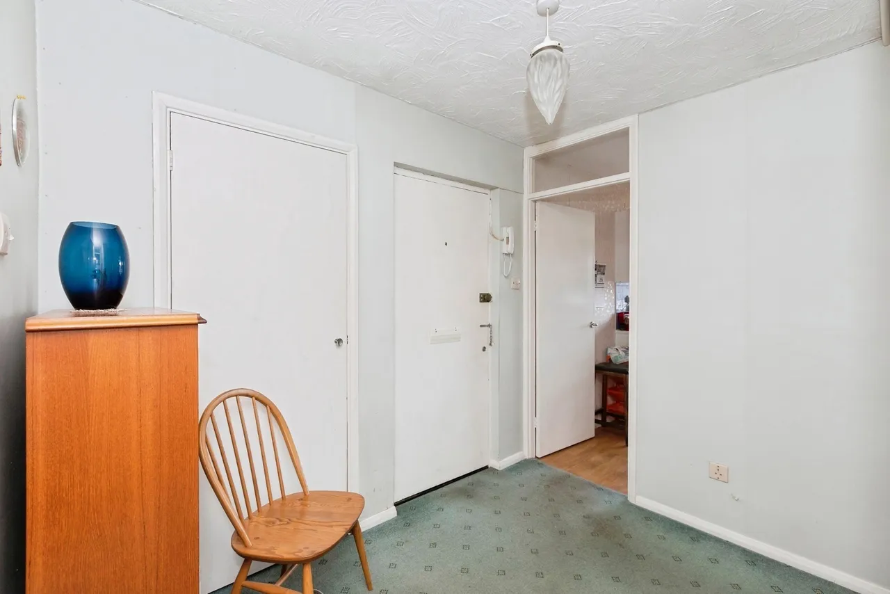St. Peters Close, Ilford, IG2, photo 8