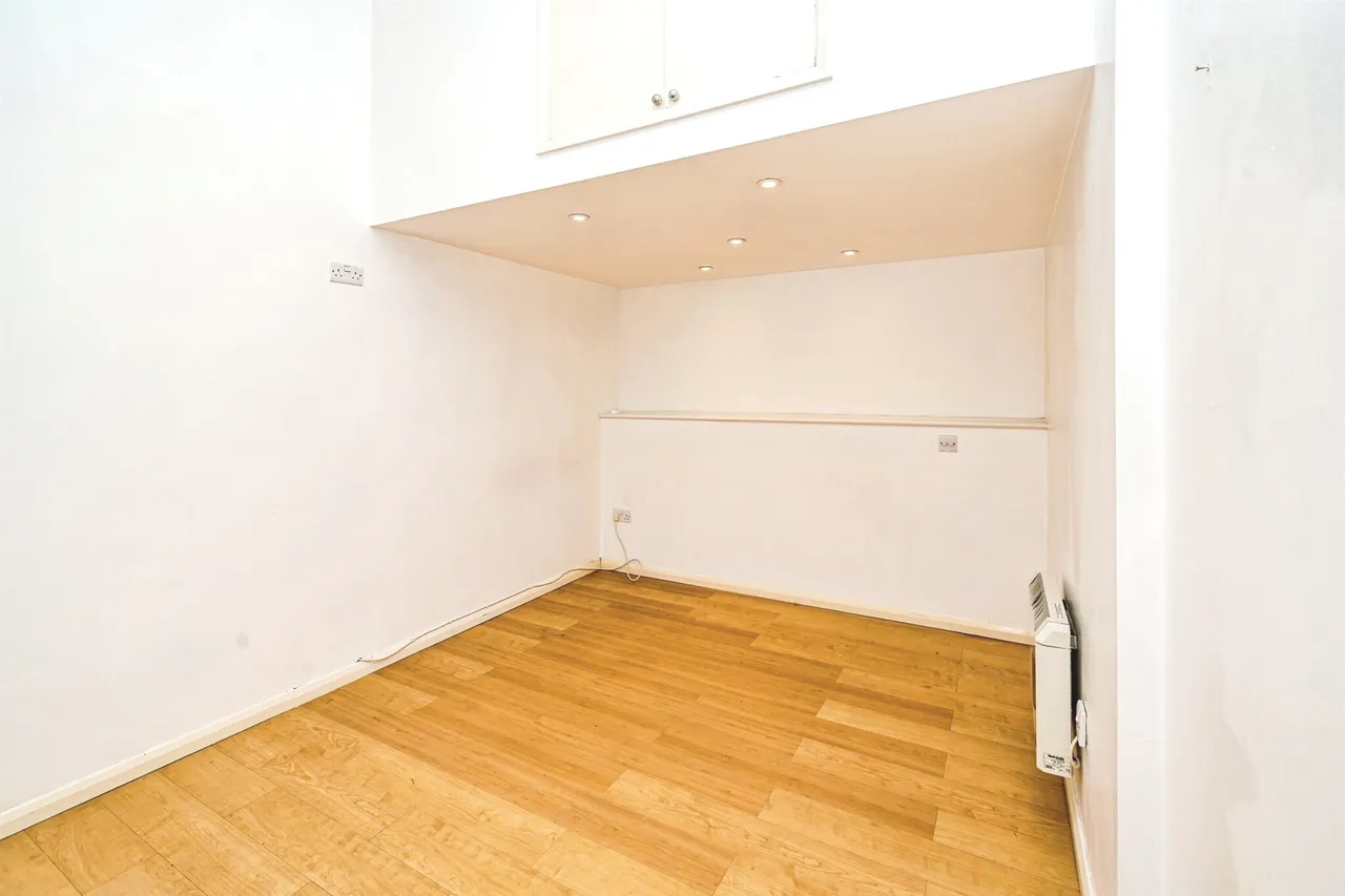 Middle Way, Chinnor, photo 6