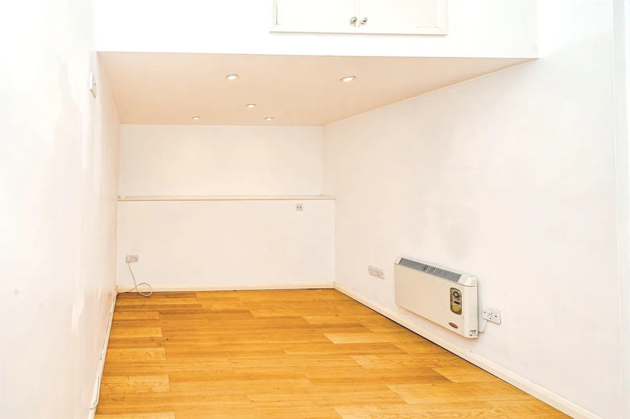 Middle Way, Chinnor, photo 7