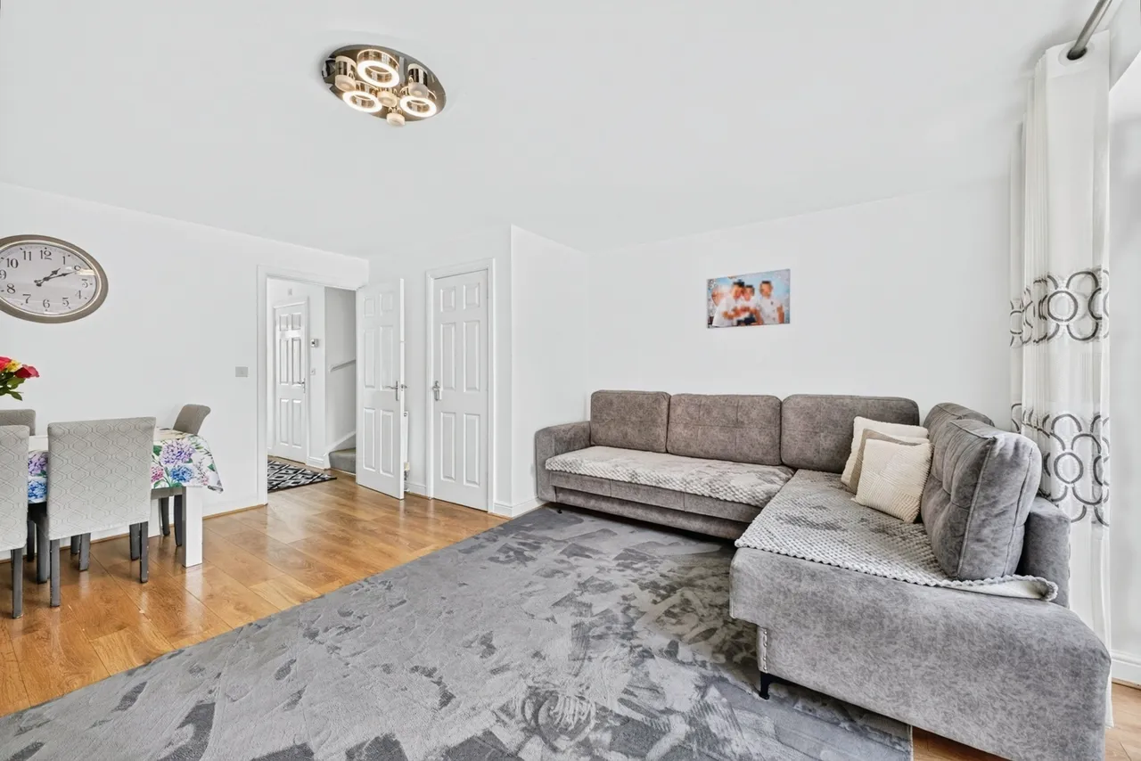 Prestbury Road, Northampton, Northamptonshire, NN5, photo 5
