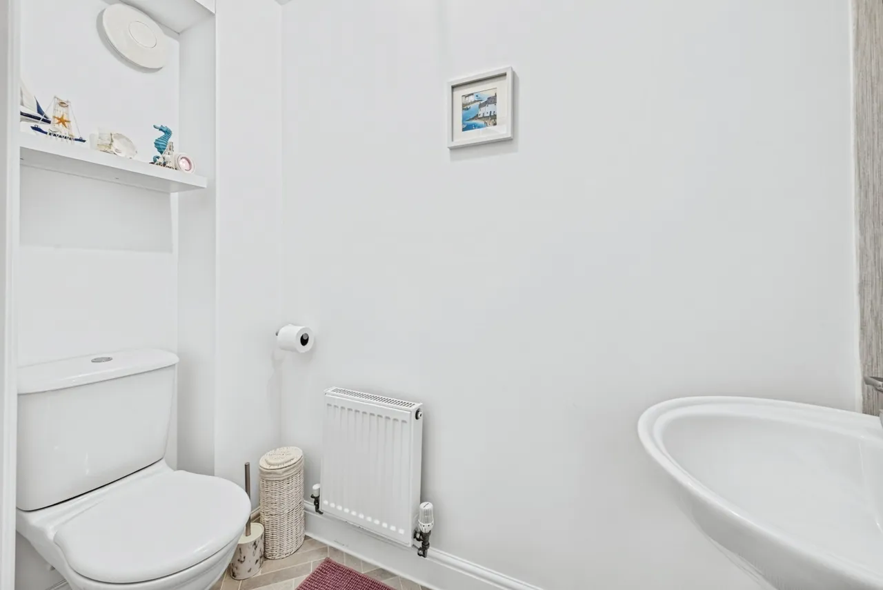 Prestbury Road, Northampton, Northamptonshire, NN5, photo 8