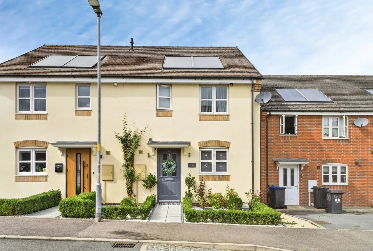 3 bed house for sale — Prestbury Road, Northampton, Northamptonshire, NN5