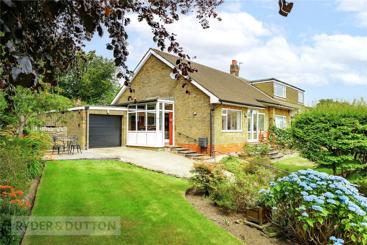 Beechfield, Grasscroft, OL4, photo 24