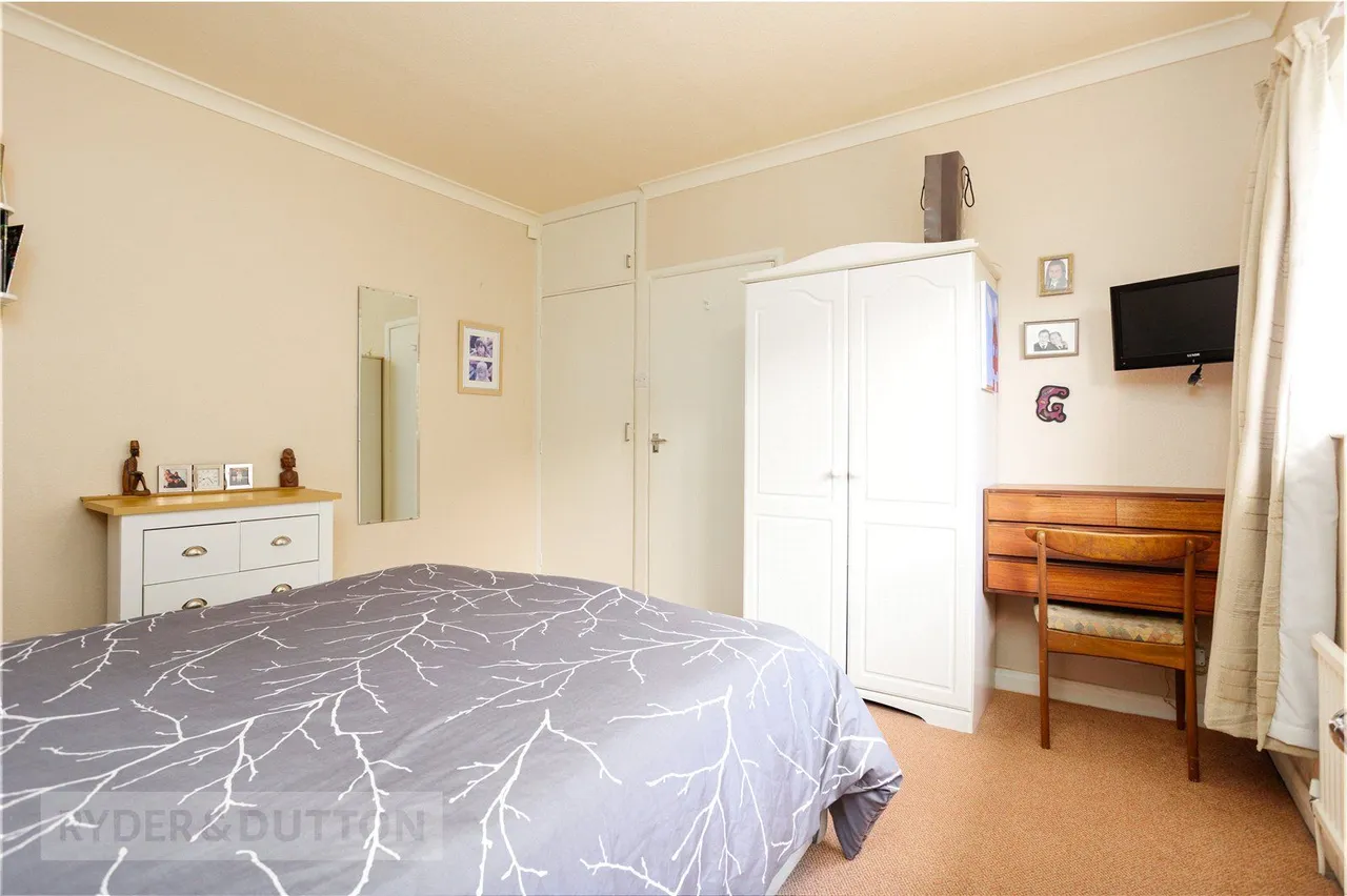 Beechfield, Grasscroft, OL4, photo 13