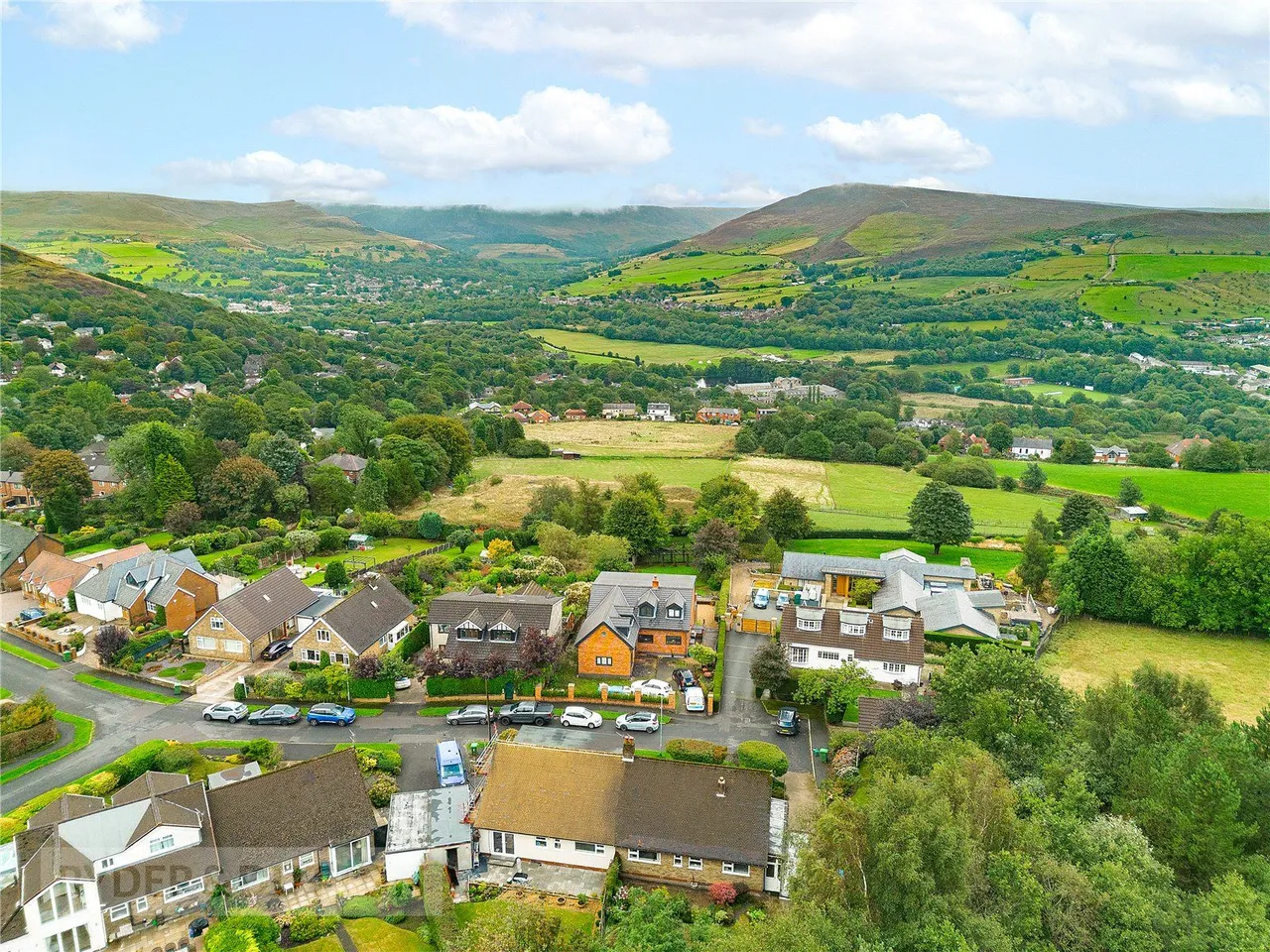 Beechfield, Grasscroft, OL4, photo 27