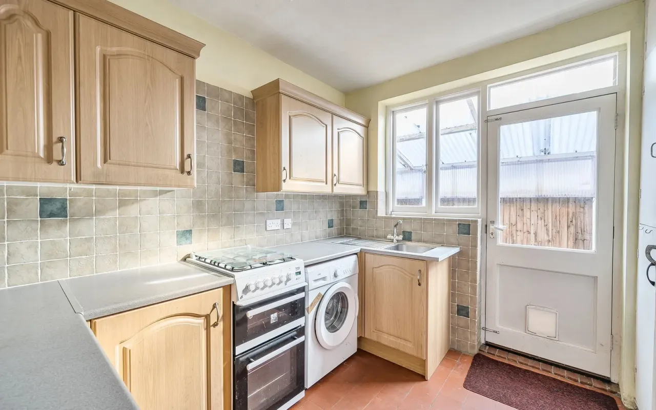 Ruxley Lane, Epsom, KT19, photo 6