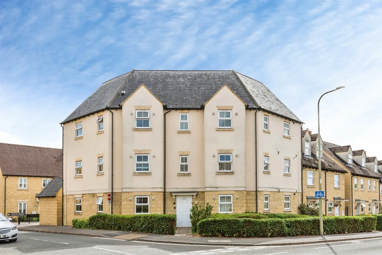 1 bed flat for sale — Woodford Way, Witney