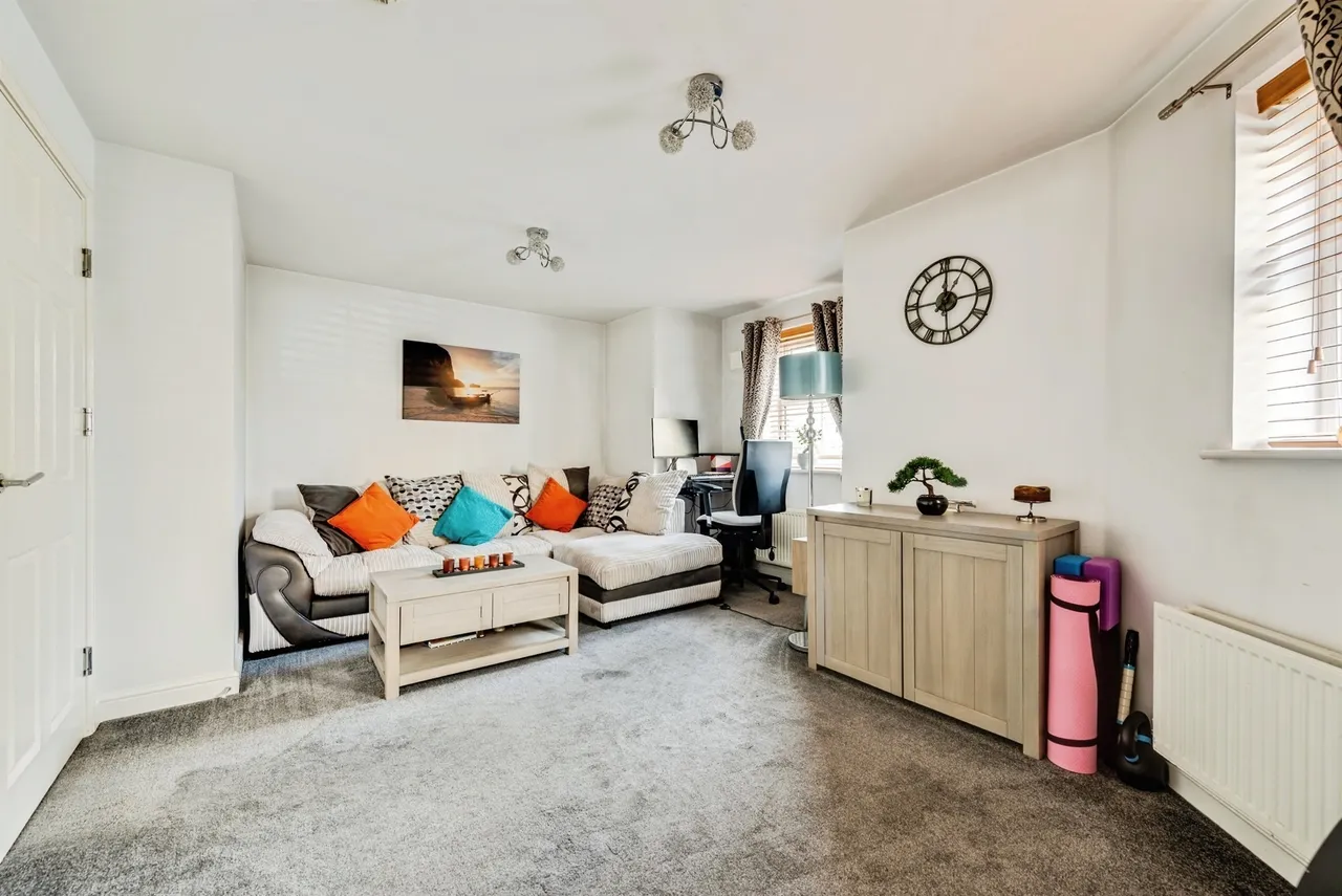 Woodford Way, Witney, photo 5