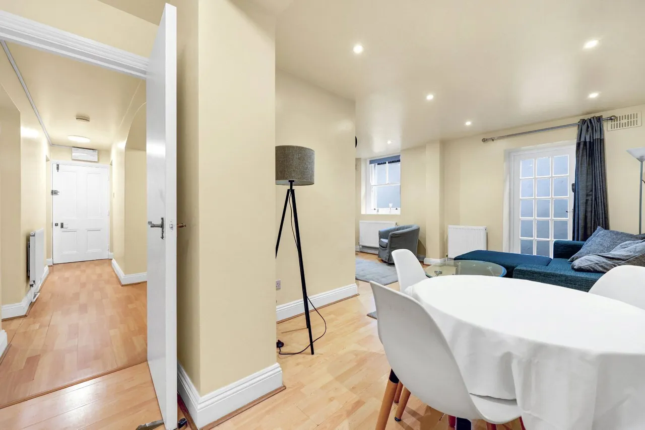 Clerkenwell Road, Clerkenwell, EC1M, photo 8
