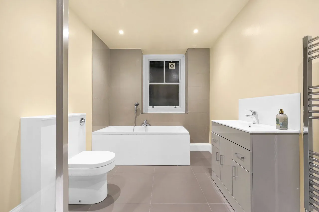 Clerkenwell Road, Clerkenwell, EC1M, photo 7
