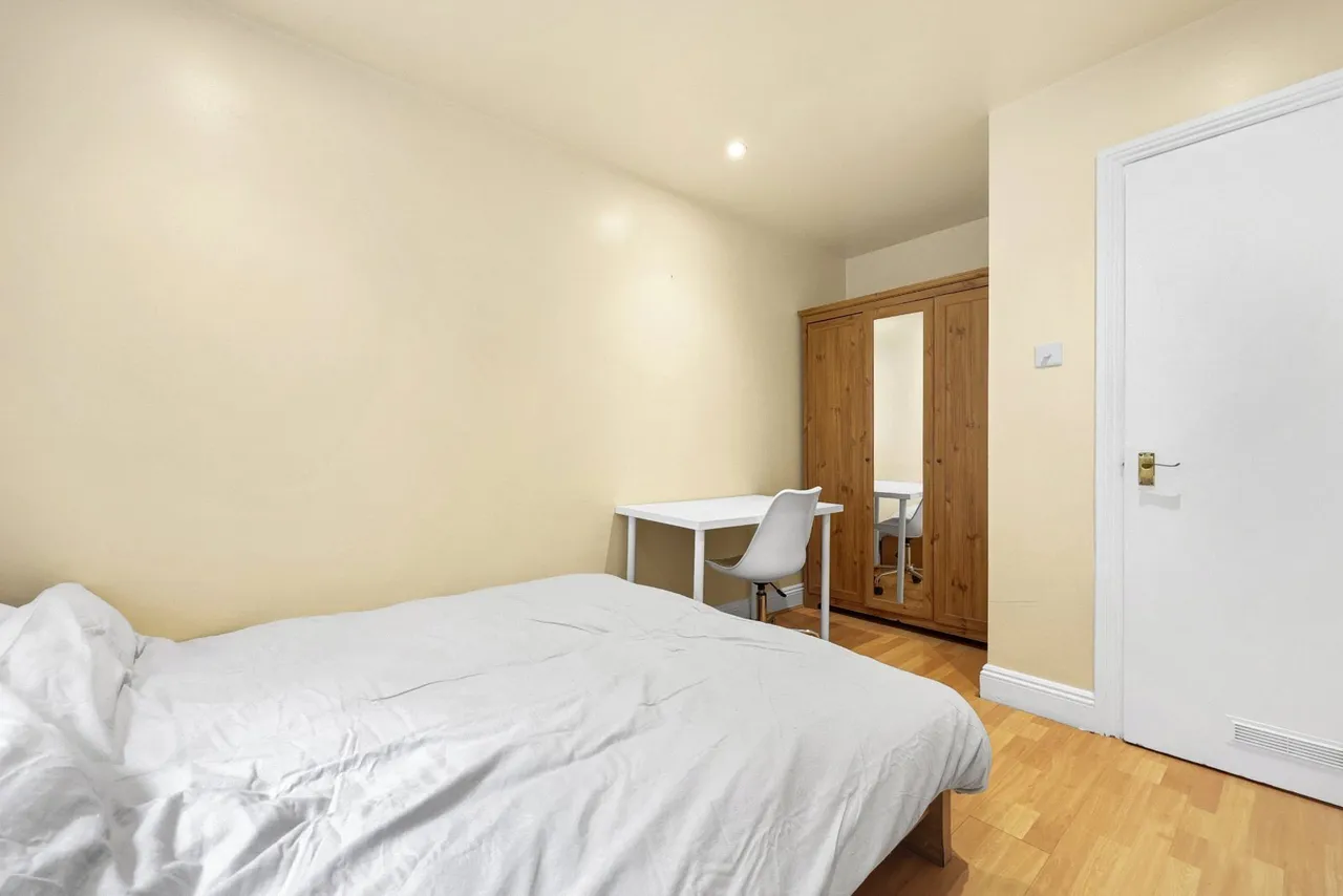 Clerkenwell Road, Clerkenwell, EC1M, photo 14