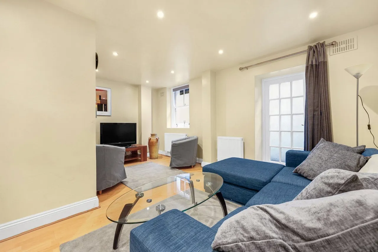 Clerkenwell Road, Clerkenwell, EC1M, photo 18