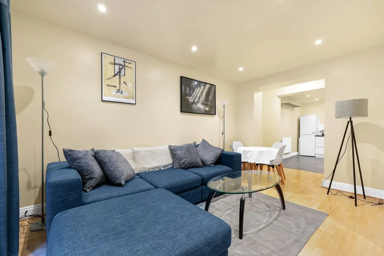 Clerkenwell Road, Clerkenwell, EC1M, photo 10