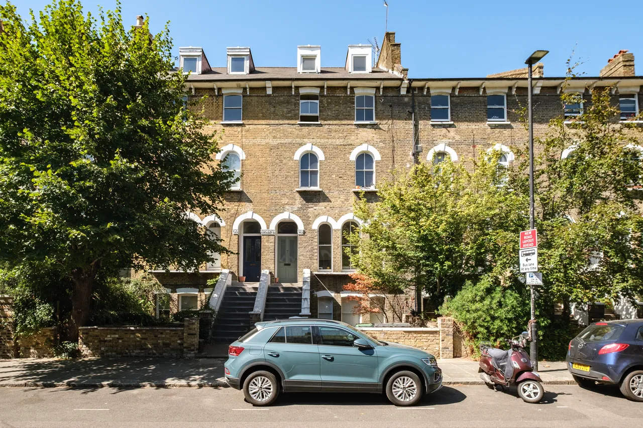 North Villas, London, NW1, photo 2