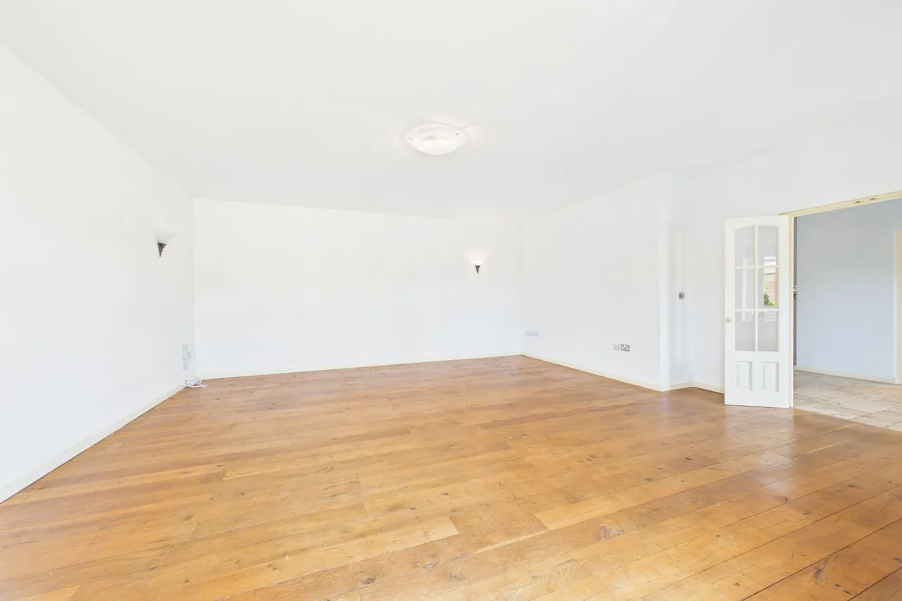 Loop Road, Keyston, PE28, photo 5