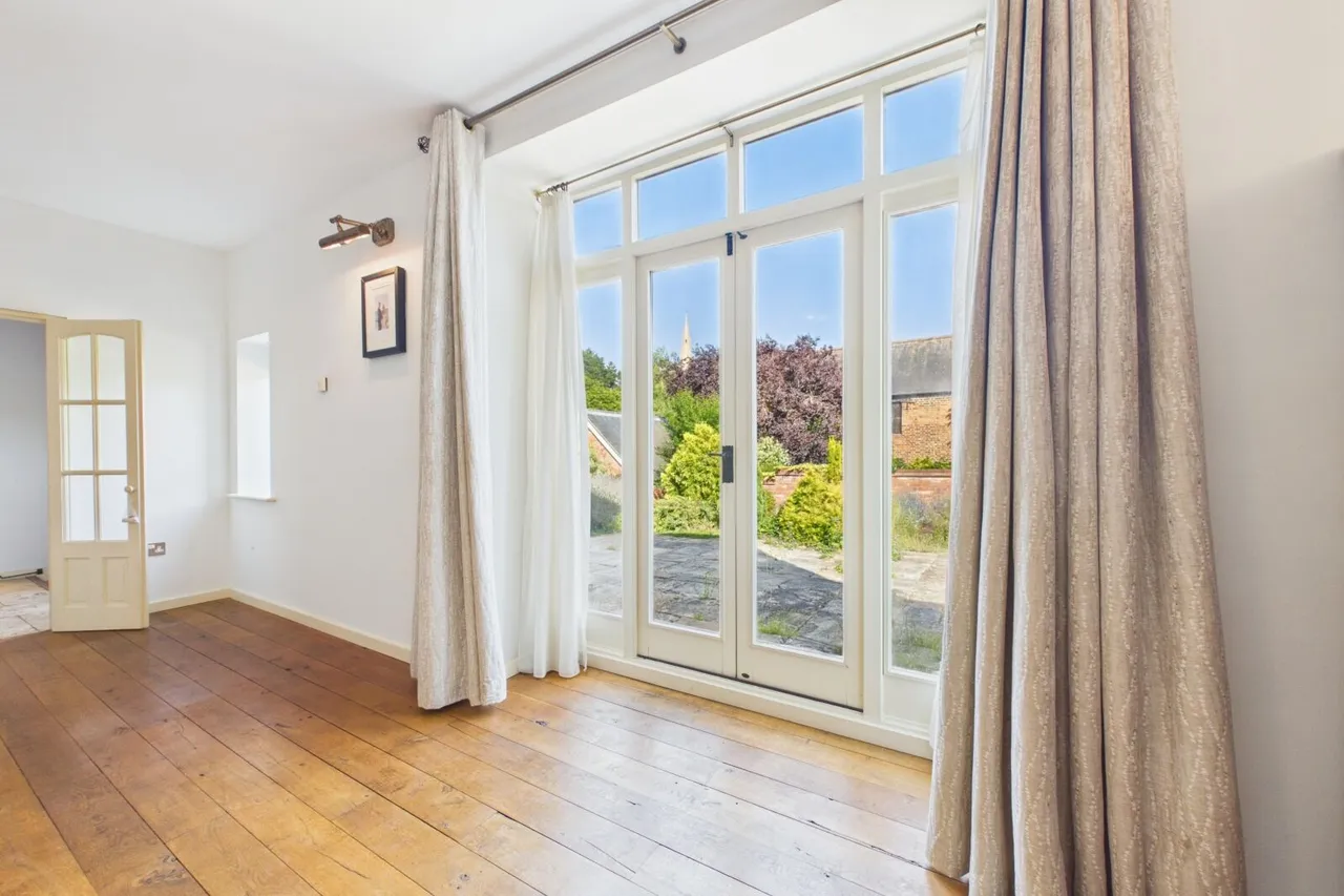 Loop Road, Keyston, PE28, photo 3