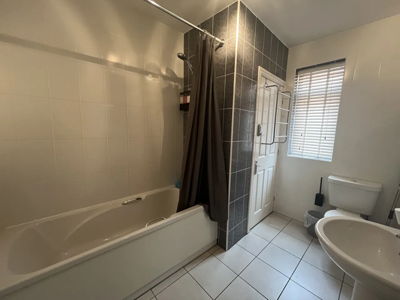 Room To Rent, Sandford Road, Balby, DN4 8EU, photo 3